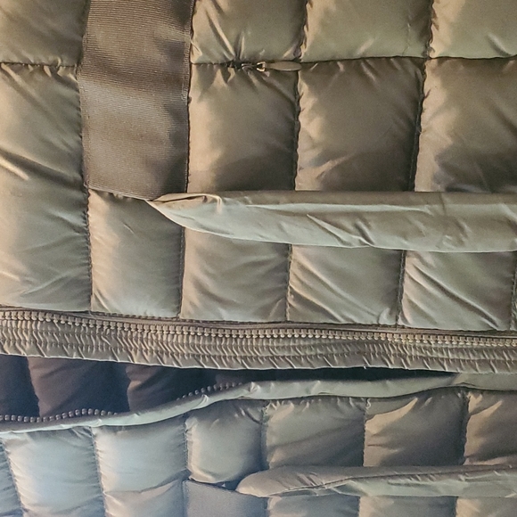 BCBGeneration. Down and feathers jacket - Picture 6 of 10